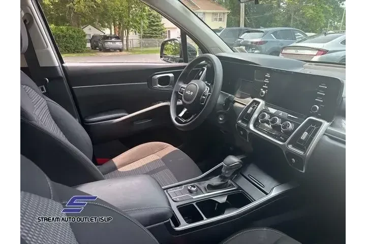 $20595 : Kia Sorento 2022 AWD LX 4dr image 8