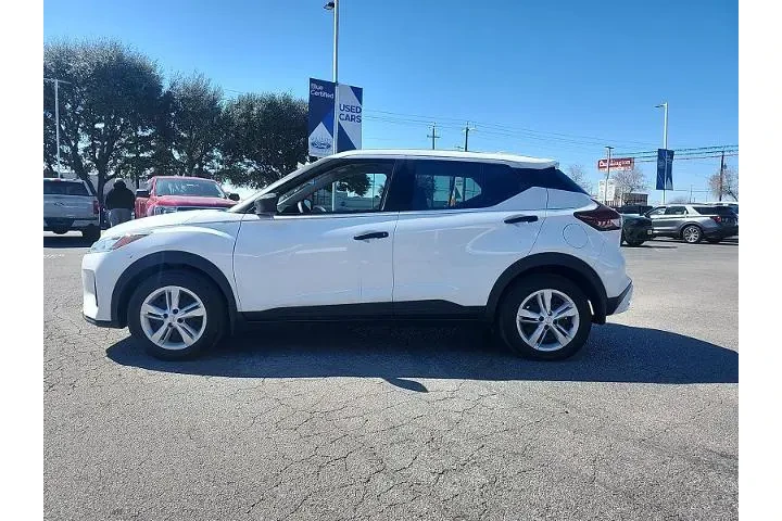 $16095 : Nissan Kicks 2024 S 4dr Cros image 4