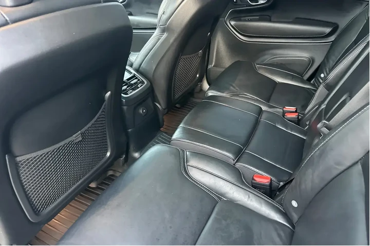 $39900 : Volvo XC90 Recharge 2022 eAW image 7