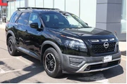 $30495 : Nissan Pathfinder 2023 AWD R thumbnail