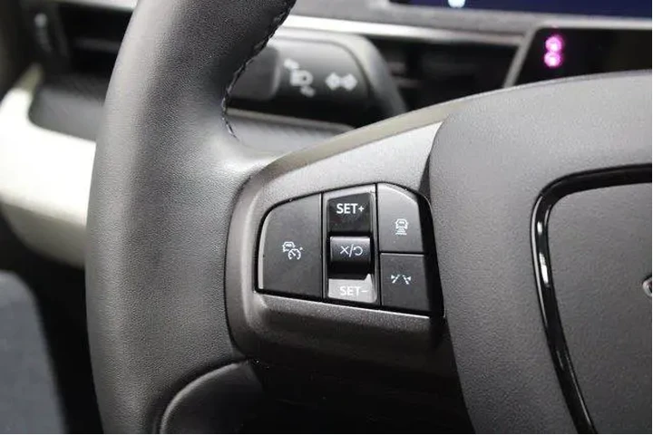 $24959 : Ford Mustang Mach-E 2021 AWD image 10