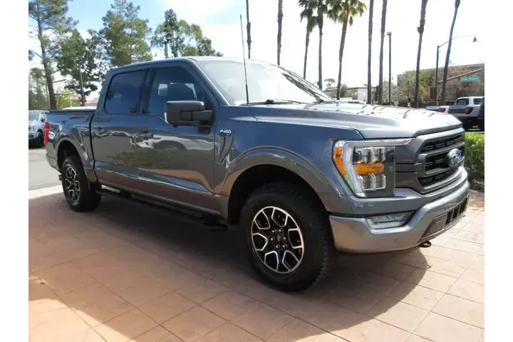 $39991 : Ford F-150 2023 4x4 XLT 4dr image 6