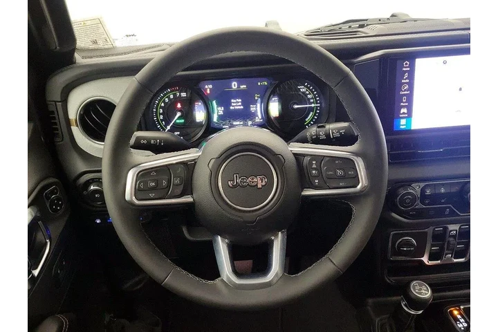 $35998 : Jeep Wrangler 2025 4x4 Sahar image 10