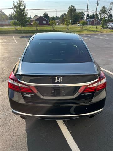 $13995 : 2017 Accord Sport CVT image 8