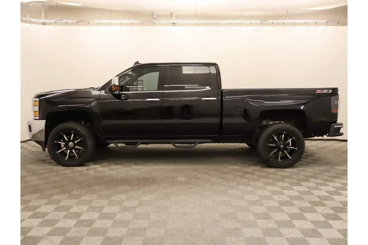 $35995 : Chevrolet Silverado 2500HD 2 image 2