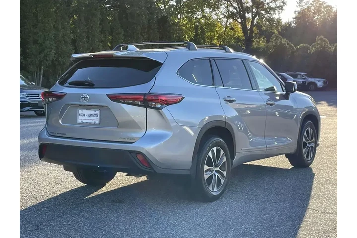 $33333 : Toyota Highlander 2022 AWD X image 6