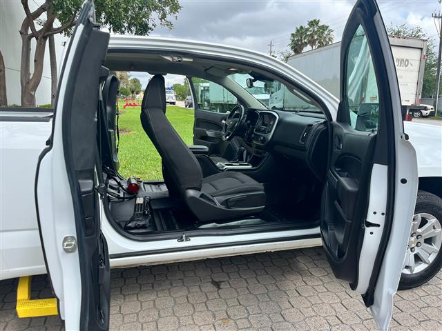 $18500 : Chevrolet Colorado 2020 image 2