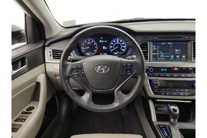 $13998 : Hyundai SONATA 2015 Sport 4d image 10
