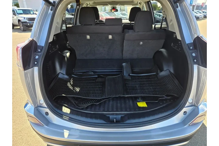 $25588 : Toyota RAV4 Hybrid 2018 AWD image 10