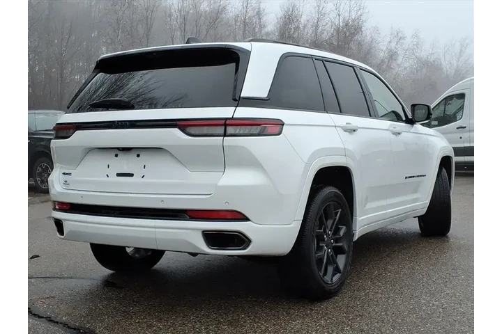 $28500 : Jeep Grand Cherokee 2024 4x4 image 3