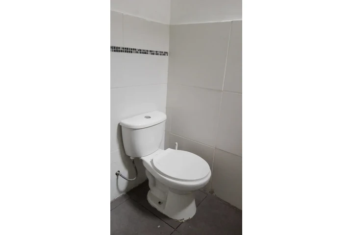 VENDO LINCE DEPARTAMENTO image 5