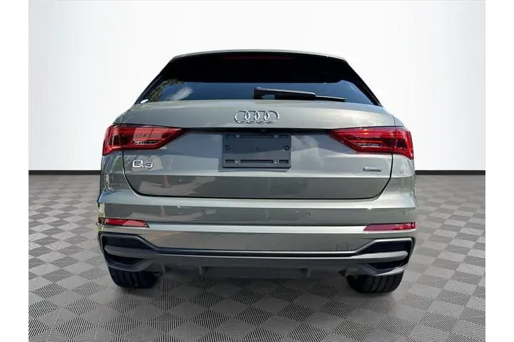 $21345 : Audi Q3 2021 AWD quattro S l image 7