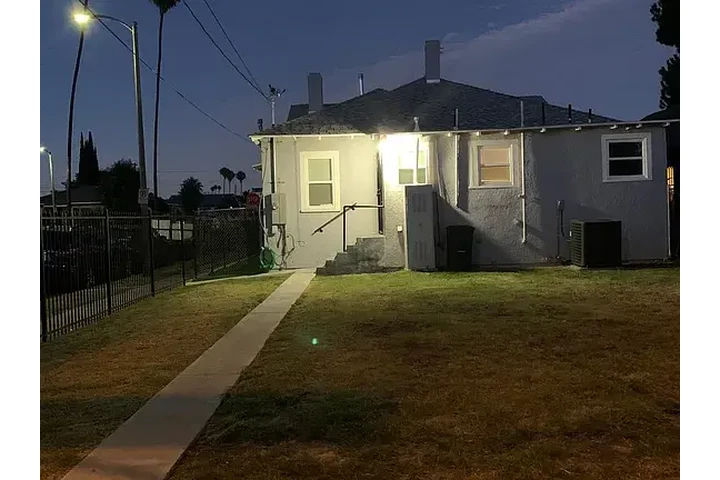 $2500 : Charming home for rent in LA image 10