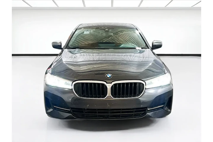 $27020 : BMW 5 Series 2022 530i 4dr S image 2