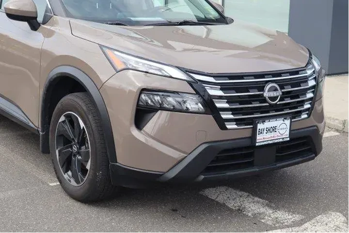 $23308 : Nissan Rogue 2025 AWD SV 4dr image 3