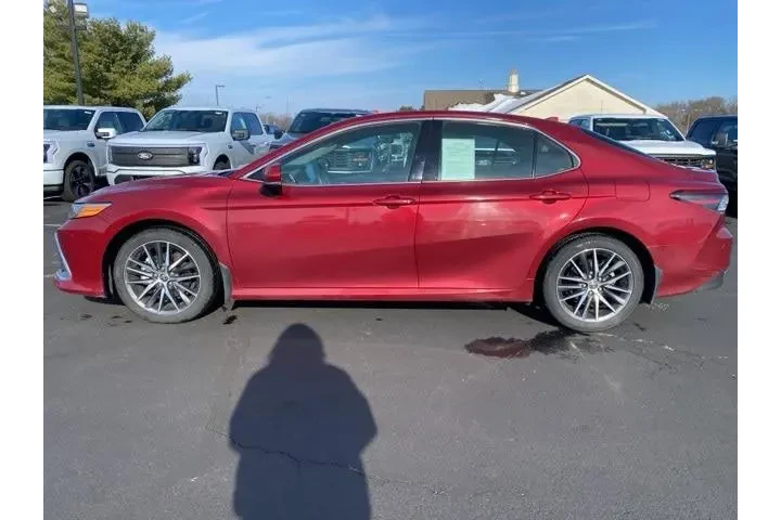 $29991 : Toyota Camry Hybrid 2022 XLE image 6