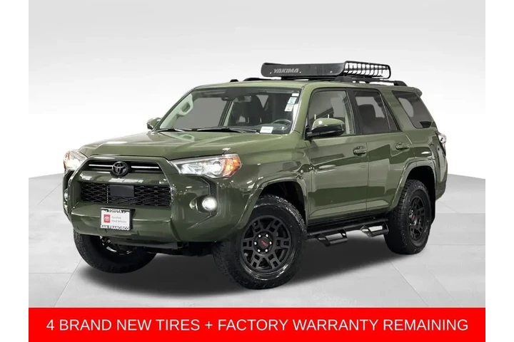 $44688 : Gold Certified2022 4Runner Tr image 1