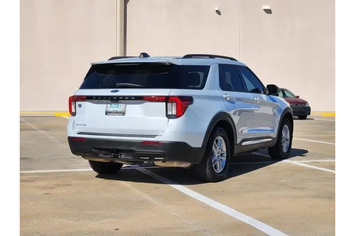 $39517 : Ford Explorer 2025 Active 4d image 5