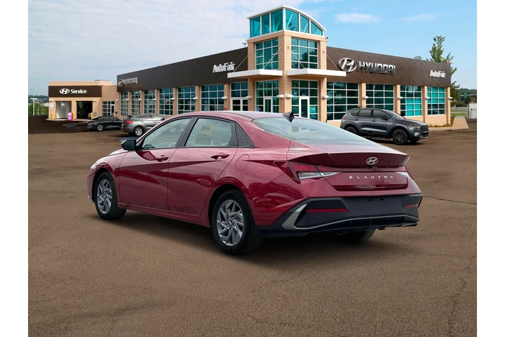 $20900 : Hyundai ELANTRA 2024 SEL 4dr image 5