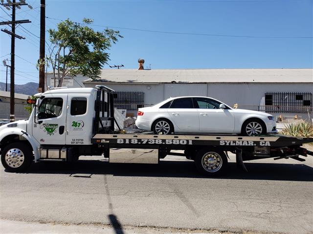 Alonzo Towing image 2