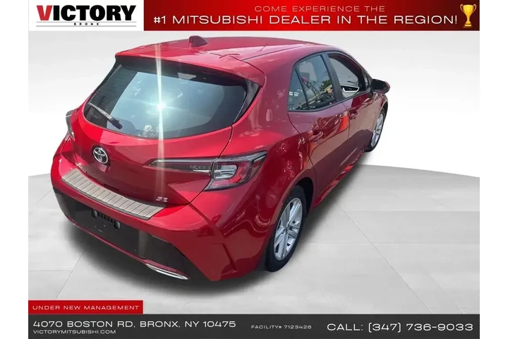 $16495 : Toyota Corolla Hatchback 202 image 5