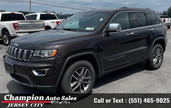 Used 2017 Grand Cherokee Limi image 1