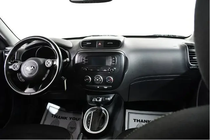 $8755 : Kia Soul 2016 + 4dr Crossove image 7