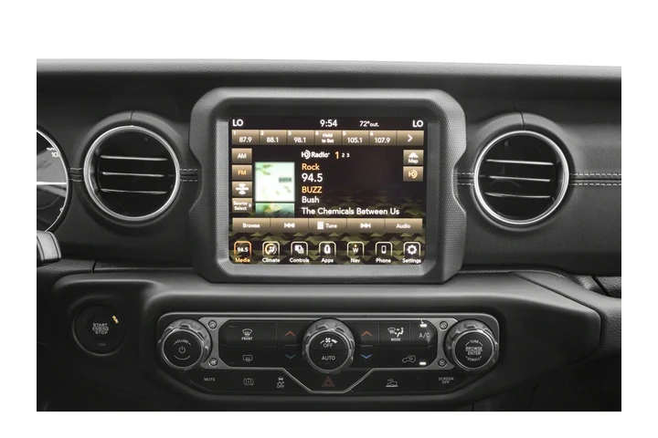 $33058 : 2023 Wrangler Sahara 4xe image 6