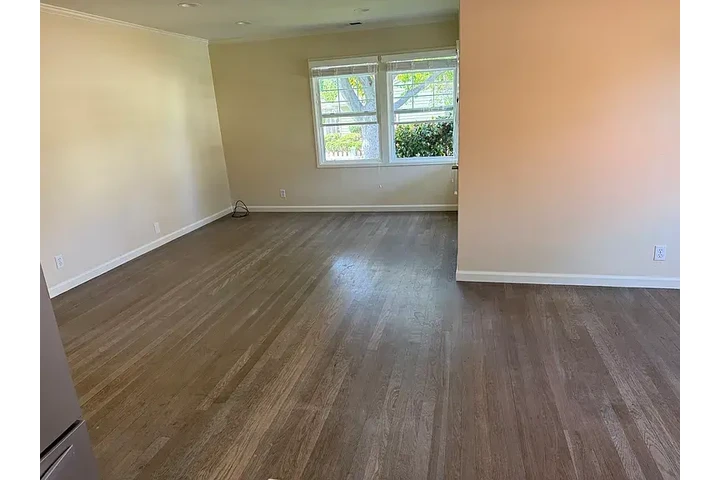 $3000 : CHARMING SINGLE FAMILY RANCH image 5