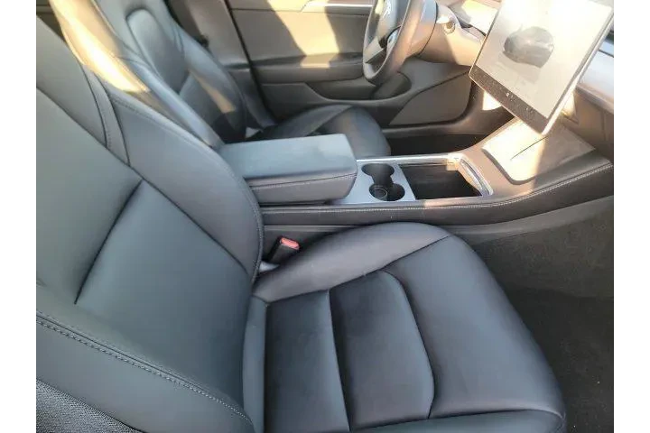 $27588 : Tesla Model 3 2022 AWD Long image 8