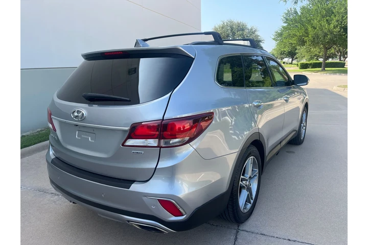 $11995 : 2017 Santa Fe SE Ultimate image 9
