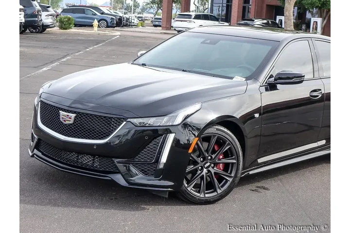 $39998 : Cadillac CT5 2024 Sport 4dr image 2
