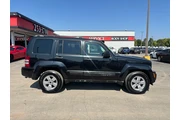2011 Liberty 4WD 4dr Sport en Lexington