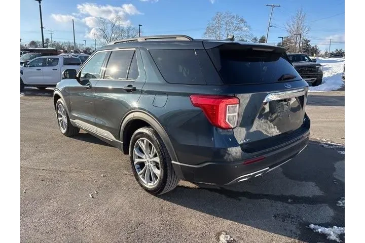 $33995 : Ford Explorer 2024 AWD XLT 4 image 5