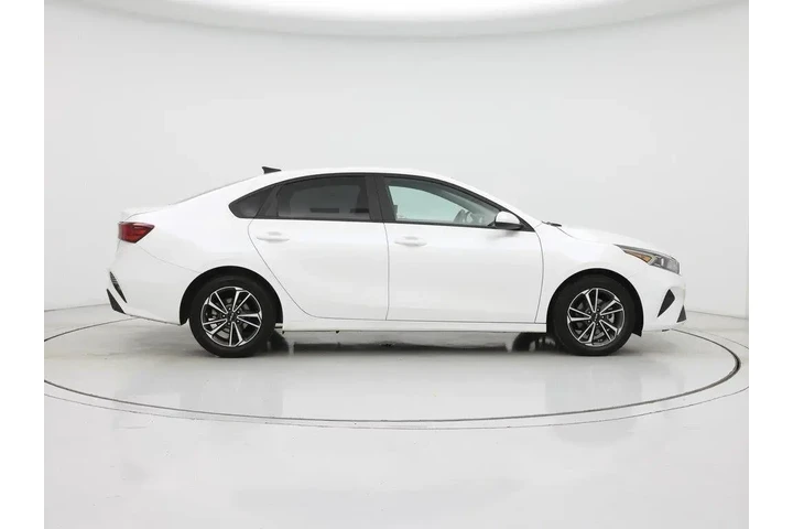 $18998 : Kia Forte 2023 LXS 4dr Sedan image 7