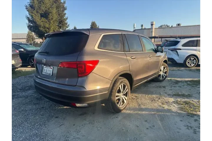 $15899 : Honda Pilot 2017 EX 4dr SUV image 5