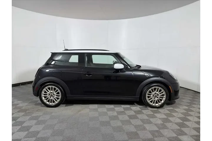 $28423 : MINI Hardtop 2 Door 2025 Coo image 7