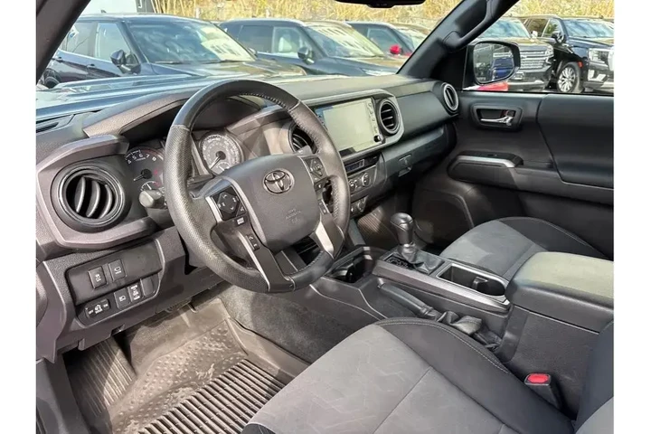 $39388 : Toyota Tacoma 2023 4x4 TRD P image 10