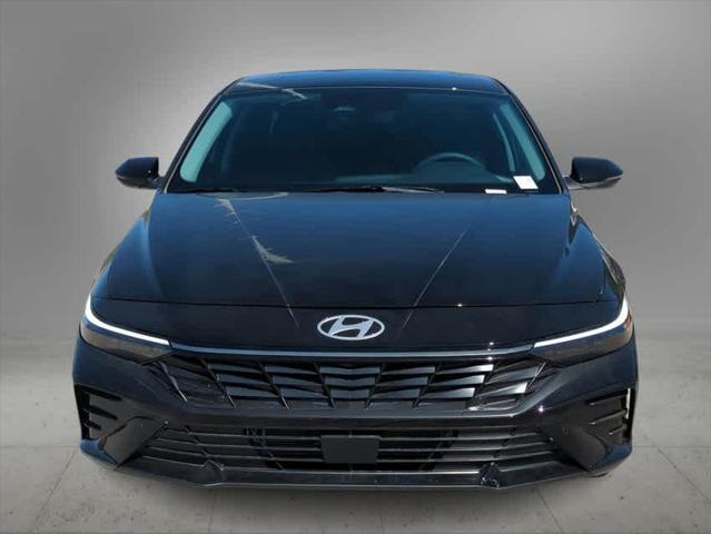 $29640 : New 2024 Hyundai ELANTRA HYBR image 8