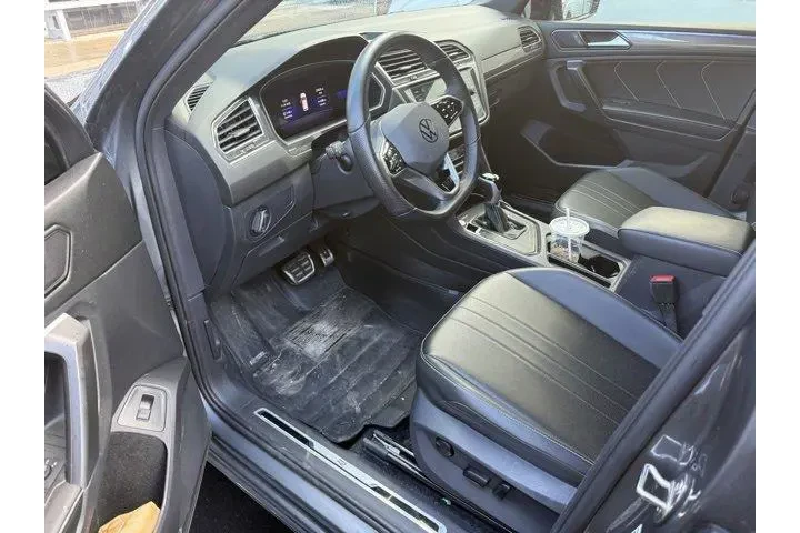$29903 : Volkswagen Tiguan 2024 SE R- image 9