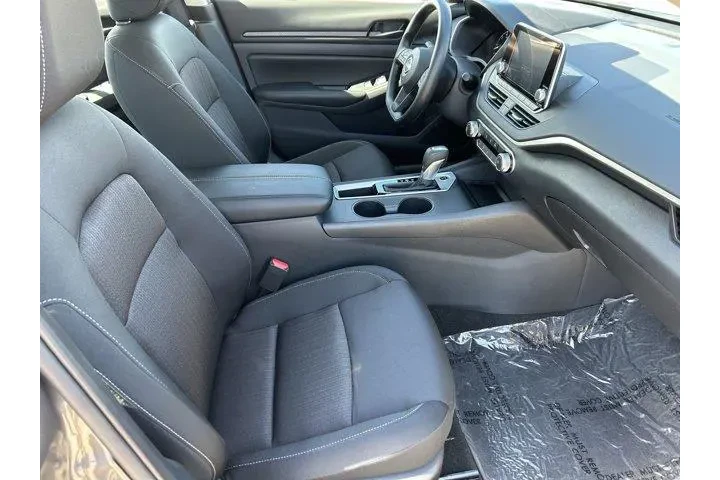 $21705 : Nissan Altima 2025 2.5 S 4dr image 9