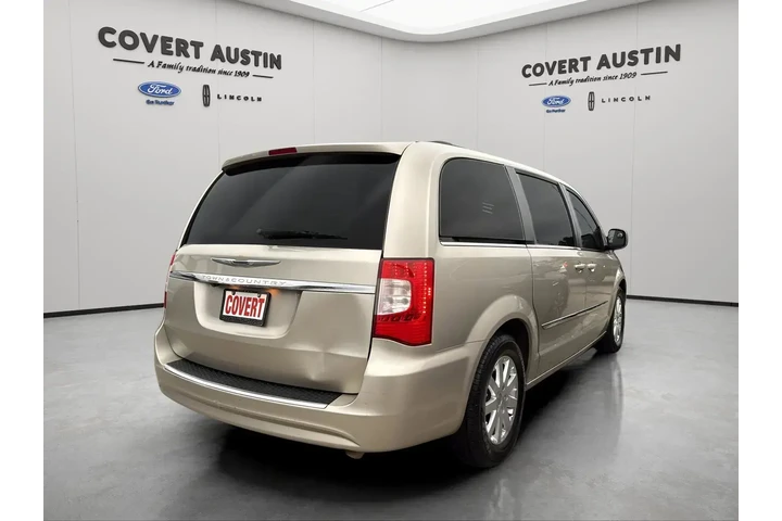 $9591 : Chrysler Town and Country 20 image 5