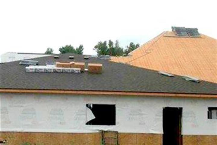 The Best Roofing Contractor image 1