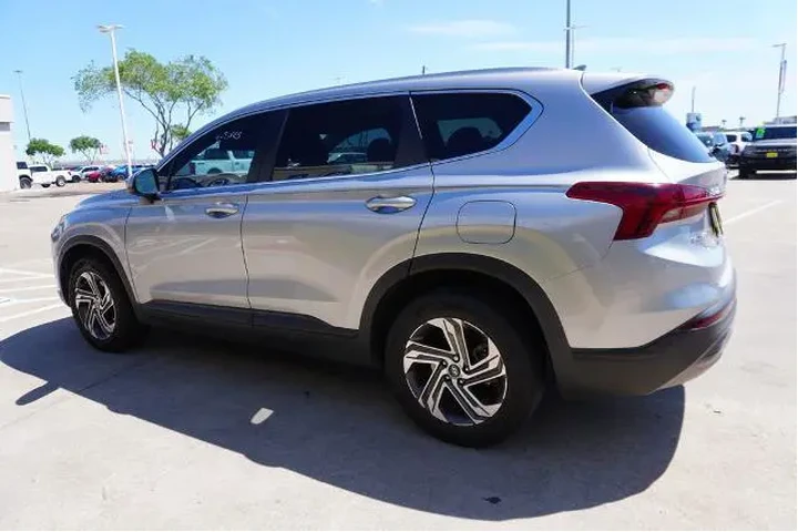 $18688 : Hyundai SANTA FE 2022 SE 4dr image 4