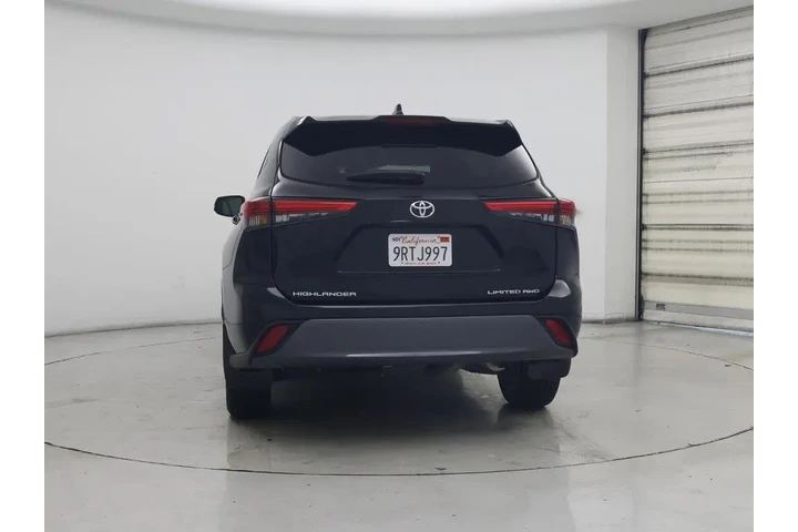 $37998 : Toyota Highlander 2022 AWD L image 6