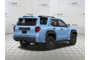 $39900 : Toyota 4Runner 2025 4x2 SR5 thumbnail