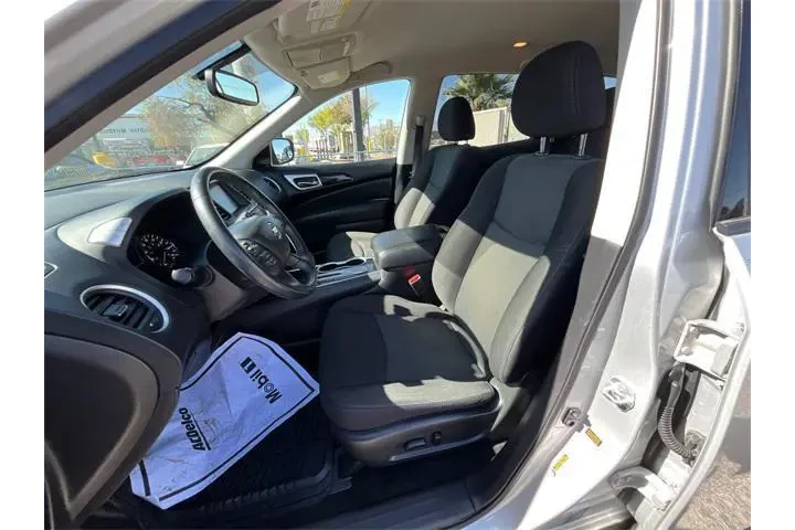 $17004 : Nissan Pathfinder 2020 SV 4d image 10