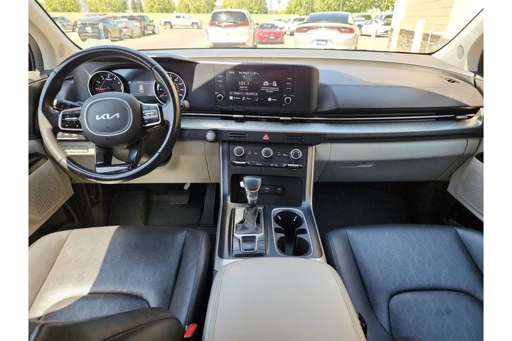 $22998 : Kia Carnival 2022 LX 4dr Min image 8