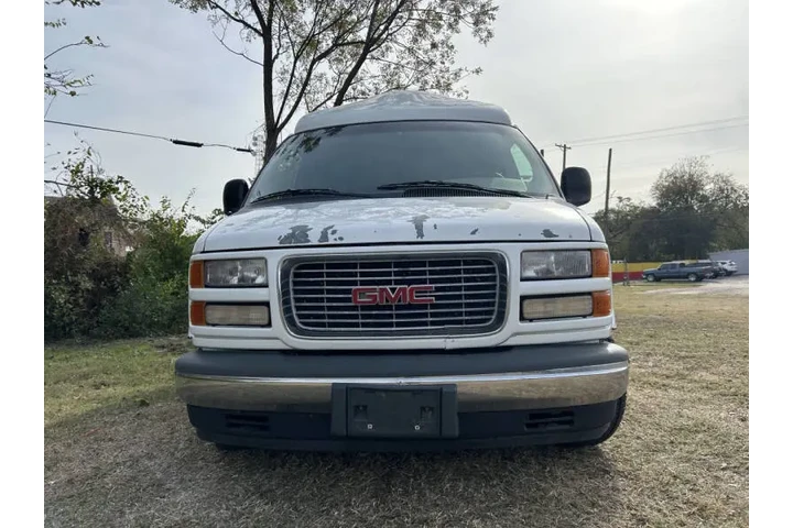 $9495 : 1999 GMC Savana G1500 image 4