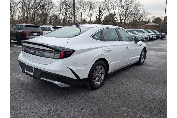 $24944 : Hyundai SONATA 2025 SE 4dr S image 3